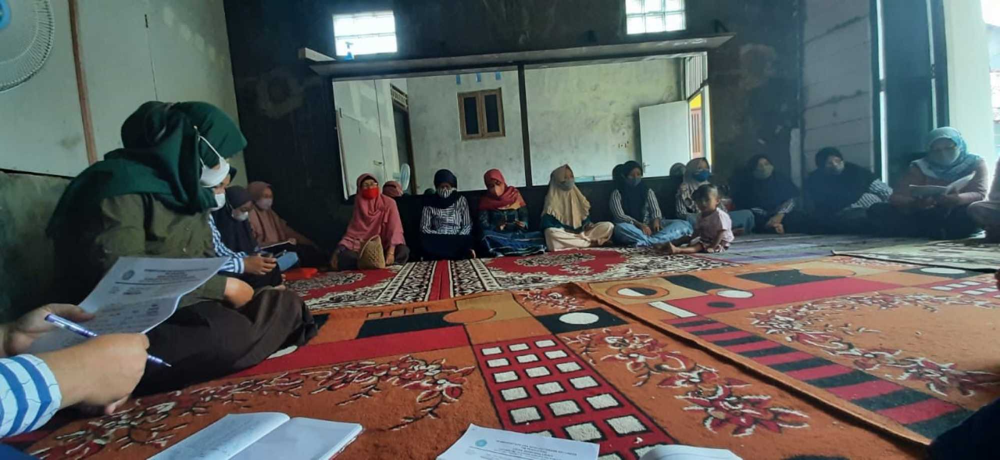 Rapat koordinasi kelompok PKK RW